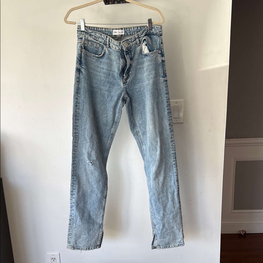 Women’s Light Blue Jeans